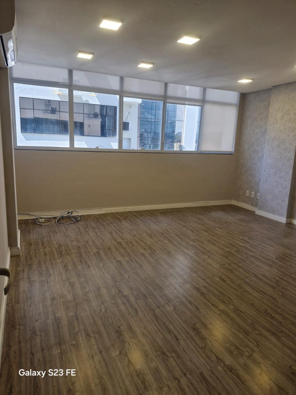 Sala Comercial à venda – Pedra Branca