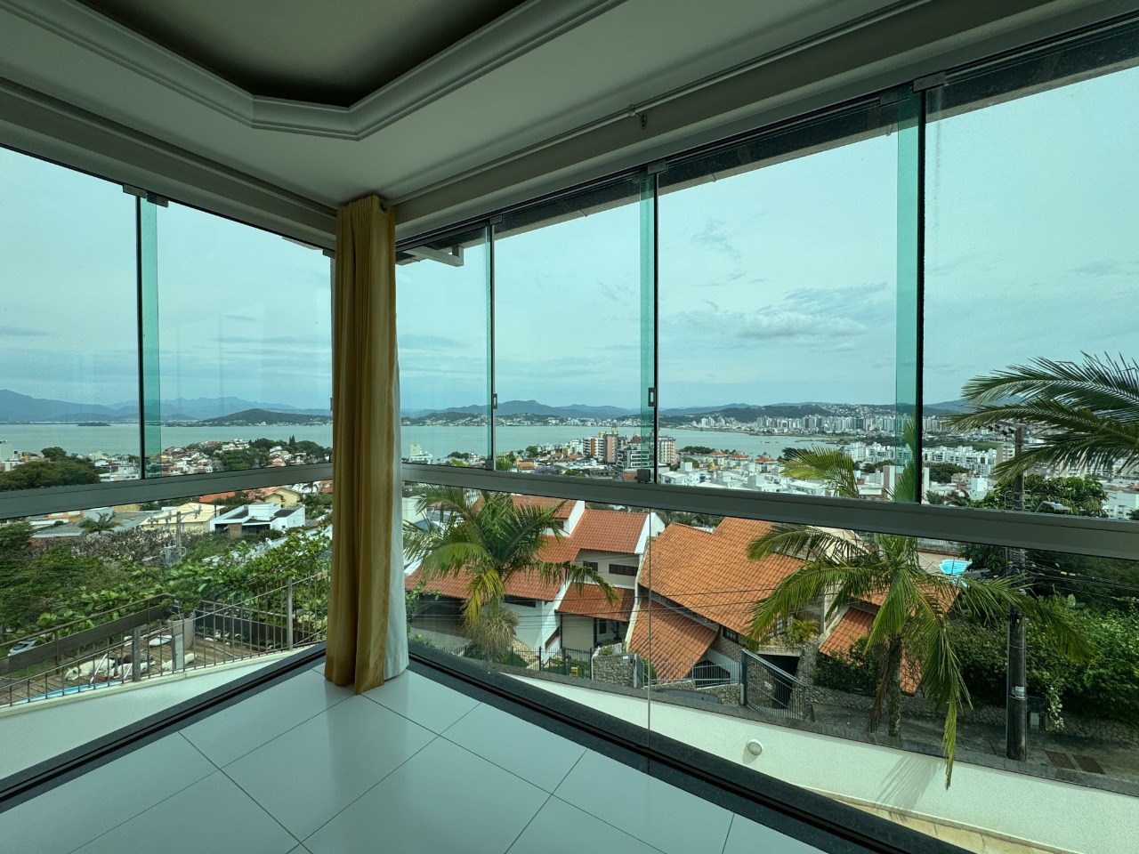 Casa à venda com 3 quartos – Itaguaçu