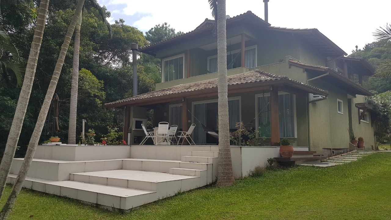Casa à venda com 4 quartos – Barra da Lagoa