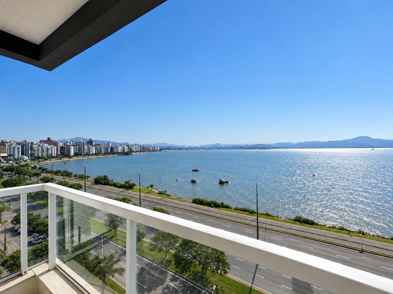 Apartamento à venda com 4 quartos – Agronômica